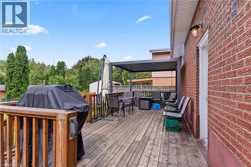 15 Collier Crescent, Hamilton, ON 