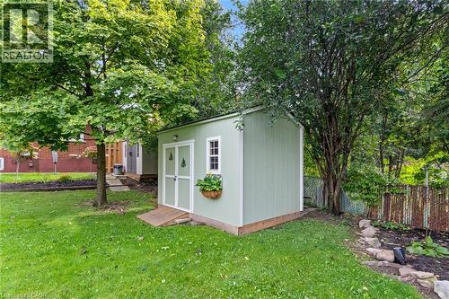15 Collier Crescent, Hamilton, ON 