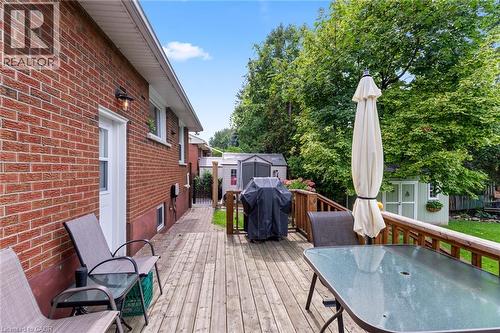 15 Collier Crescent, Hamilton, ON 