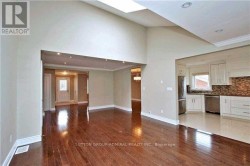320 HORSHAM AVENUE  Toronto, ON M2R 1G8