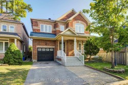 39 VICTORIA WOOD AVENUE  Markham, ON L6E 1K2