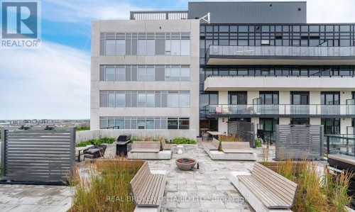 3 - 3200 WILLIAM COLTSON AVENUE , Oakville, Ontario L6H 7W6 3