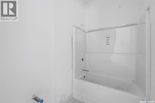 390 Sharma Crescent, Saskatoon, SK 