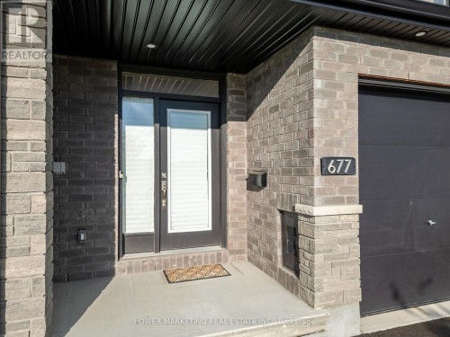 677 Cordelette Circle, Ottawa, ON 