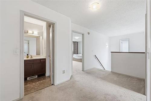 51 Abbeydale Cr, Winnipeg, MB 