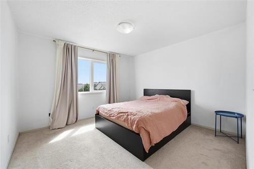 51 Abbeydale Cr, Winnipeg, MB 