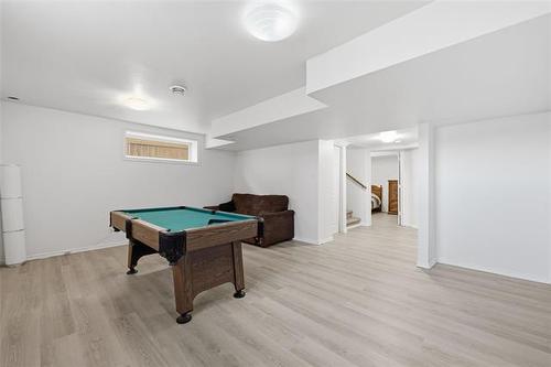 51 Abbeydale Cr, Winnipeg, MB 