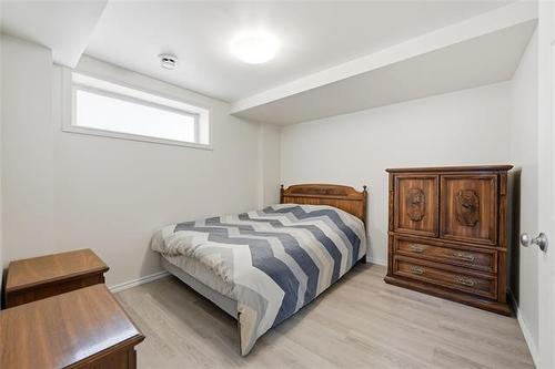 51 Abbeydale Cr, Winnipeg, MB 