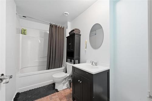 51 Abbeydale Cr, Winnipeg, MB 