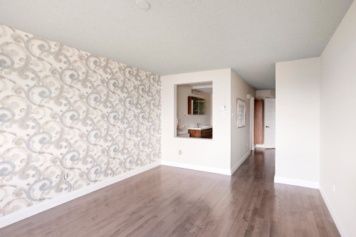 Master Bedroom - 518-3111 Av. Des Hôtels, Québec (Sainte-Foy/Sillery/Cap-Rouge), QC 