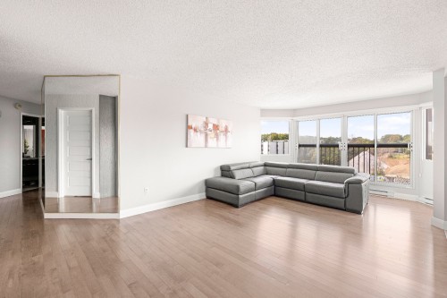 Living Room - 518-3111 Av. Des Hôtels, Québec (Sainte-Foy/Sillery/Cap-Rouge), QC 