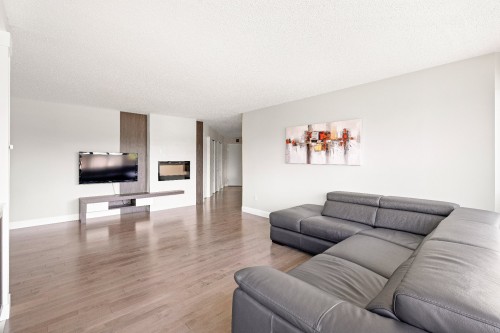 Living Room - 518-3111 Av. Des Hôtels, Québec (Sainte-Foy/Sillery/Cap-Rouge), QC 