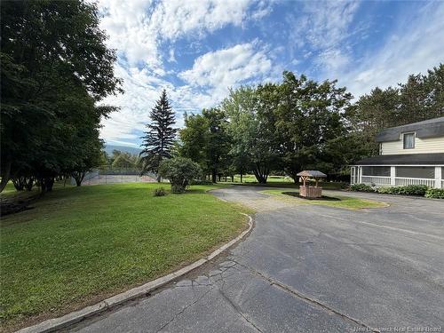 2371 Commerciale St, Saint-François-De-Madawaska, NB 