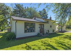 31 Roxboro CRT Boundary Creek, NB E1G 4E7