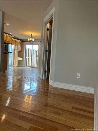 106 Lakeburn Ave, Dieppe, NB 