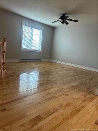 106 Lakeburn Ave, Dieppe, NB 