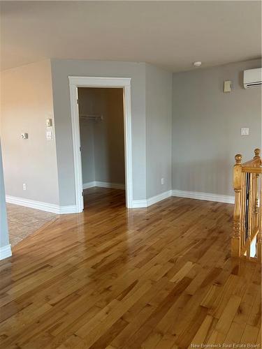 106 Lakeburn Ave, Dieppe, NB 