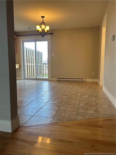 106 Lakeburn Ave, Dieppe, NB 