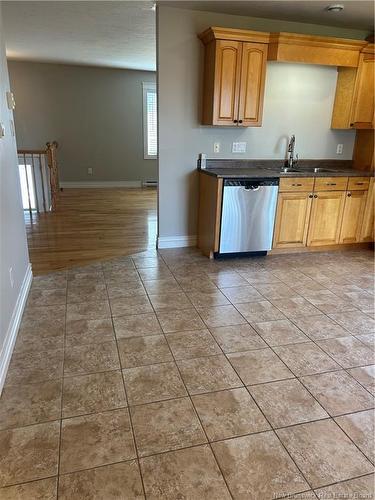 106 Lakeburn Ave, Dieppe, NB 