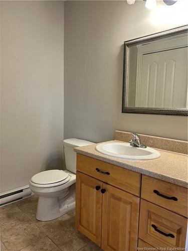 106 Lakeburn Ave, Dieppe, NB 