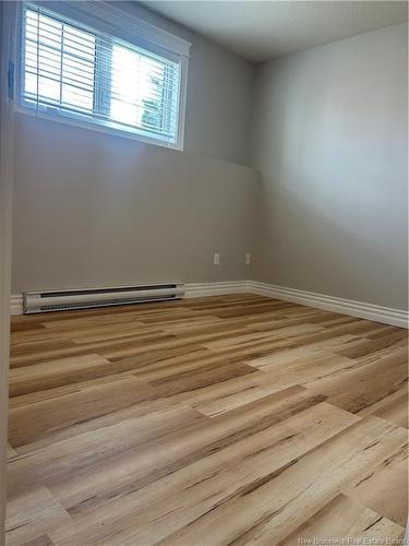 106 Lakeburn Ave, Dieppe, NB 