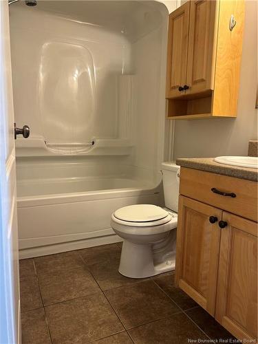 106 Lakeburn Ave, Dieppe, NB 