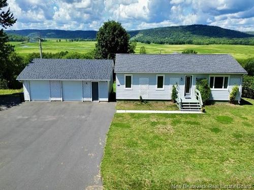 376 Kennebecasis River Rd, Hampton, NB 