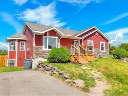 33 Hallihan DR Oromocto, NB E2V 0C2