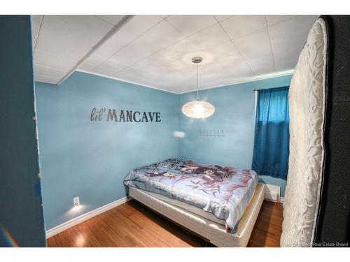 838 Helen St, Bathurst, NB 