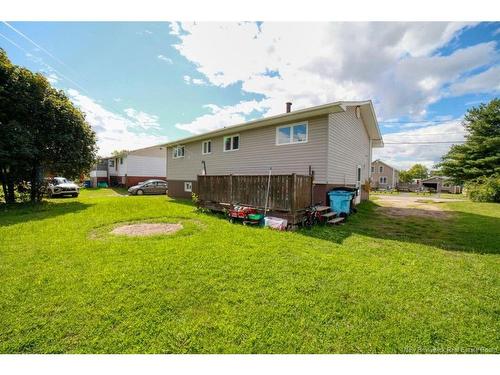 838 Helen St, Bathurst, NB 