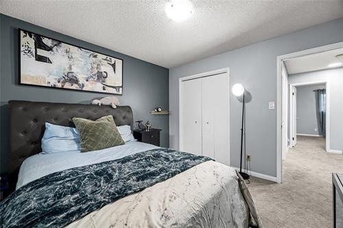 34 Farlinger Bay, Winnipeg, MB 