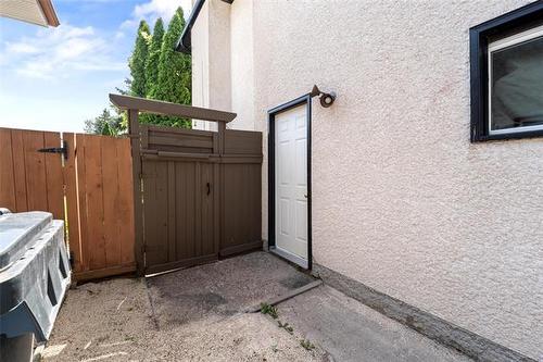 34 Farlinger Bay, Winnipeg, MB 
