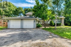2096 SALVATOR BOULEVARD  Oakville, ON L6L 1N1