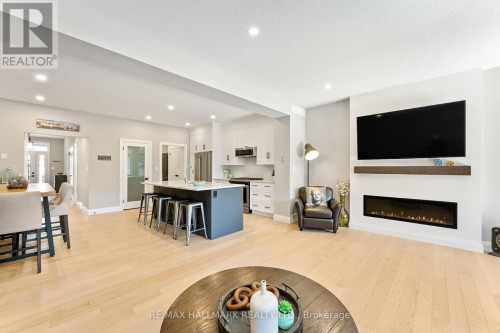 77 Rea Drive, Centre Wellington, ON 