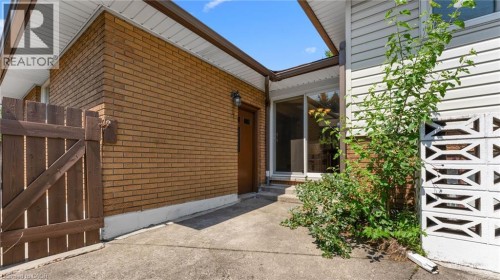 84 Tyrone Drive, Hamilton, ON 