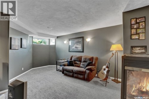 1355 Maple Leaf Crescent N, Regina, SK 