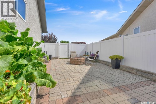 1355 Maple Leaf Crescent N, Regina, SK 
