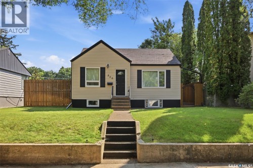 220 3Rd Street E, Saskatoon, SK 
