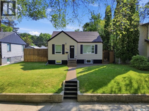 220 3Rd Street E, Saskatoon, SK 