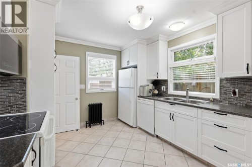 220 3Rd Street E, Saskatoon, SK 