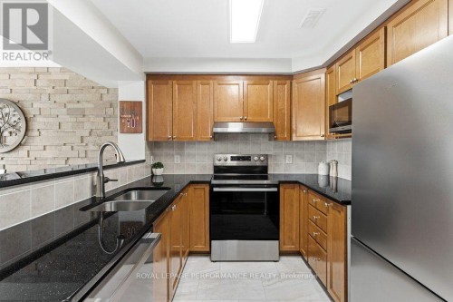 175 Windswept Private, Ottawa, ON 