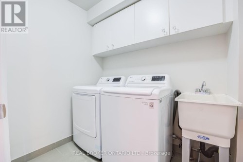 39 Ruby Lang Lane, Toronto, ON 