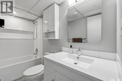 3806 Taylor Street E, Saskatoon, SK 