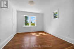 Primary bedroom - 