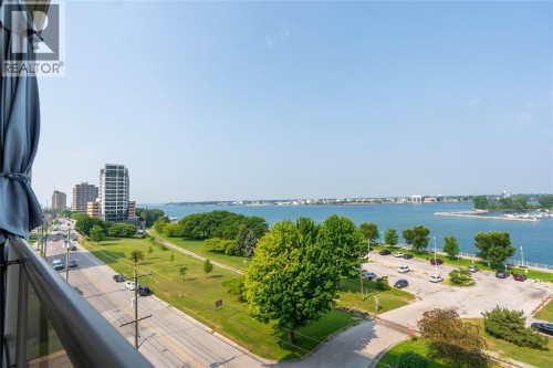 350 FRONT STREET Unit# 705 , Sarnia, Ontario N7T 0A1 2