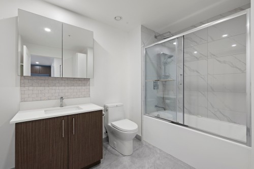 Bathroom - 309-1500 Rue Émile-Bouchard, Vaudreuil-Dorion, QC 