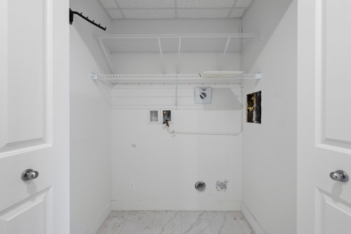 Laundry - 309-1500 Rue Émile-Bouchard, Vaudreuil-Dorion, QC 