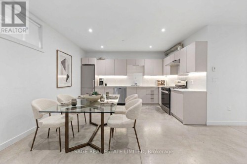 LOWER - 182 CAMERON AVENUE , Toronto, Ontario M6M 1R7 2