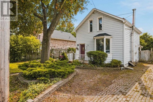 34 Chalmers Street N, Cambridge, ON 