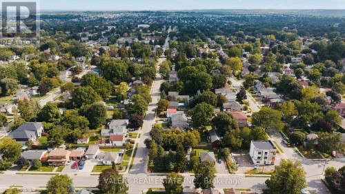 34 Chalmers Street N, Cambridge, ON 